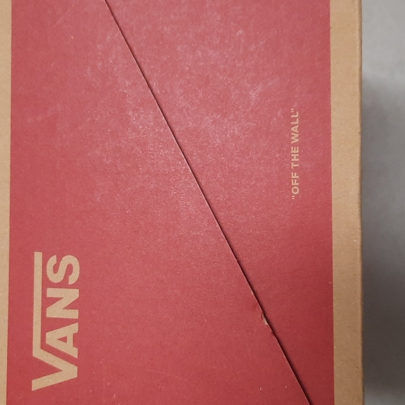 Off the Wall Shoe Box - Picture 6 of 6